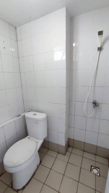 TRV Room at Bassura Apartment by Ruang Nyaman