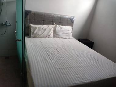 OYO 91007 Mangga Besar House