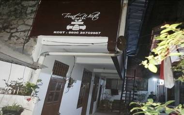 Trust White Homestay