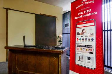 OYO 91257 Royani Residence