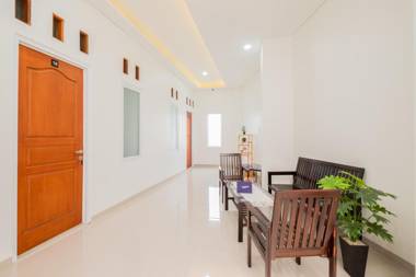 Singgahsini Ampera Raya ( Female Only)