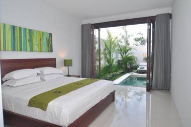 Apple Villas & Apartments