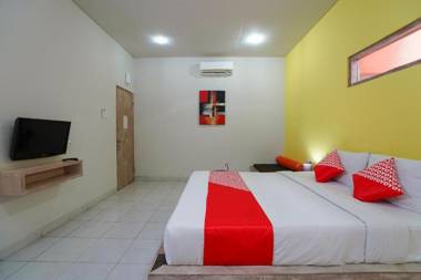 OYO 1638 Cityzen Renon Hotel