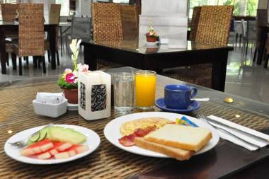 Puri Saron Denpasar Hotel