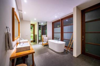 Villa Amita by Nakula