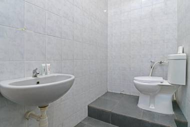 RedDoorz @ Jalan Gatot Subroto Denpasar