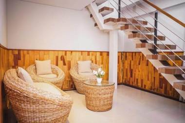 RedDoorz Plus @ Kerobokan Seminyak 3