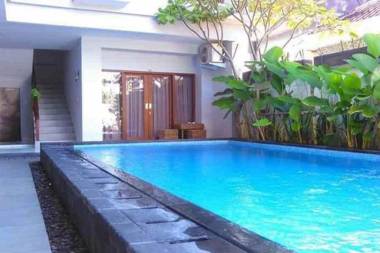 RedDoorz @ Kerobokan Seminyak 2