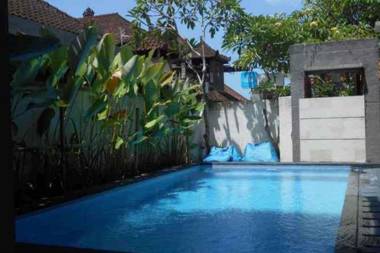 RedDoorz @ Kerobokan Seminyak 2