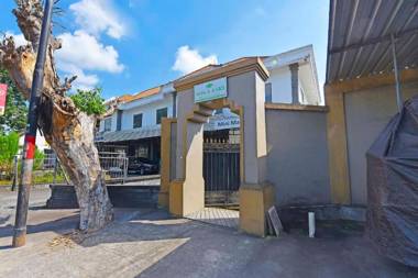 OYO 90967 Soka Asri Guest House