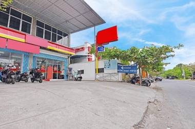 OYO 91351 87 Guest House