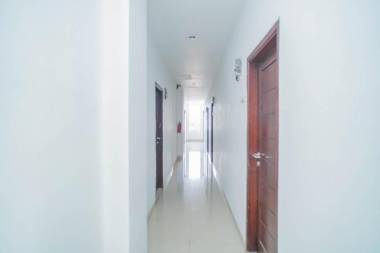 Sans Hotel Widarasari Cirebon