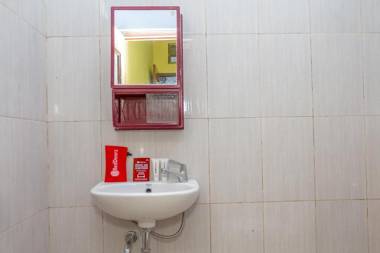 RedDoorz Syariah @ Puri Kalijaga Street