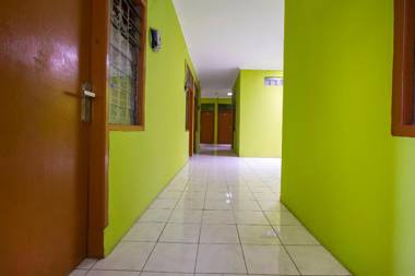 OYO 2710 Zleepy Pemuda Idaman