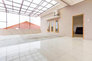 OYO 2883 Zleepy Pondok Gramada