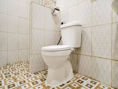 OYO 90140 Nginep Yuuk Guest House