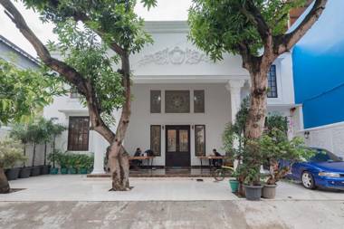 Family Homestay Syariah Cirebon RedPartner