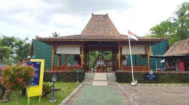 Borobudur Balkondes Saka Pitu