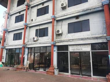 OYO 90535 Cimanuk Pavilion