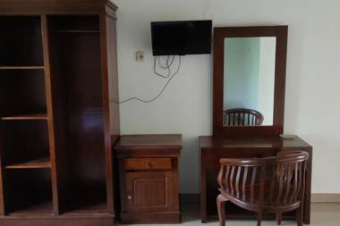 Guest House Sidorejo Bukit Hitam View RedPartner