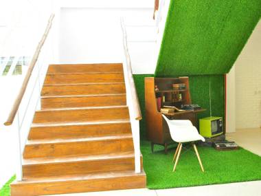 Summer Bed And Breakfast Hotel