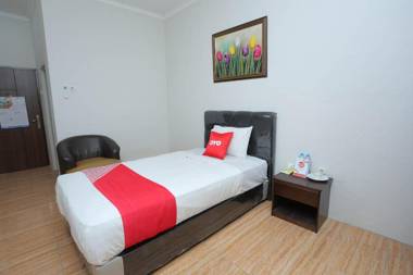 OYO 1864 Tiara Guest House