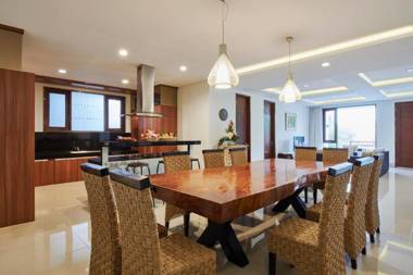 Kencana Villa 7 bedroom with a private pool