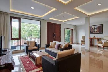 Kencana Villa 7 bedroom with a private pool