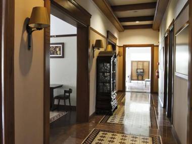 Selaras Guest House & Restaurant