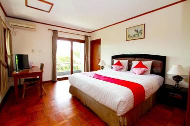 OYO 510 Wisma Joglo Hotel