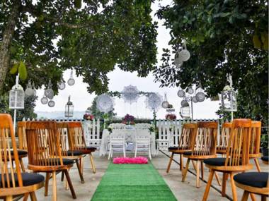 The House Tour Uphill