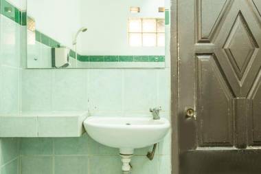 OYO 1945 Hotel Bali Indah