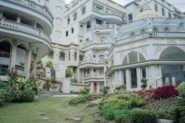 Grand Paradise Hotel Lembang