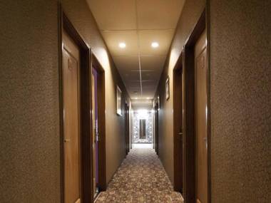 Mine Home Hotel Cihampelas