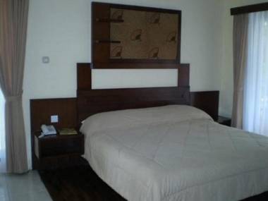 Sindang Reret Hotel And Resto Cikole