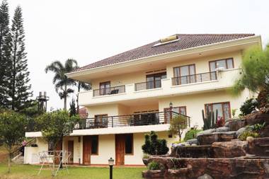 Puri Bernadi Guest House