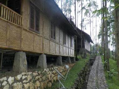 Villa Kampung Karuhun Sutan Raja