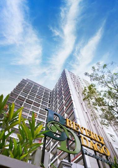 Beverly Dago Apartment