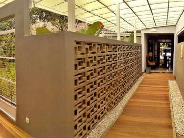 Travelers Inn Bandung