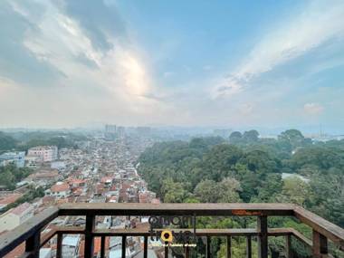 The Jarrdin Apartment by Omami