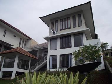 Villa Kencana Syariah