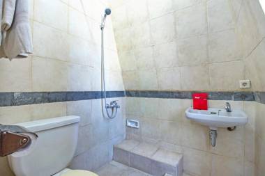 RedDoorz Plus near Parahyangan University