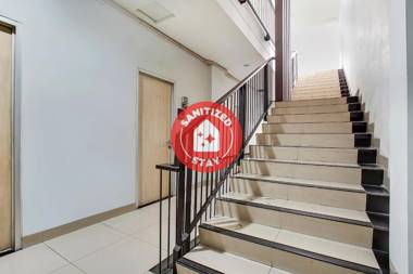 OYO Flagship 91130 Hotel 99 Lodaya