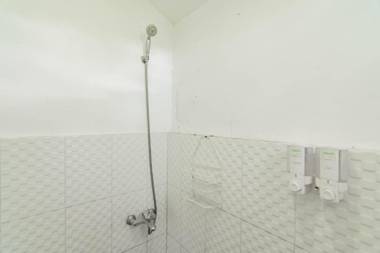 RedDoorz near Kampung Gajah 2