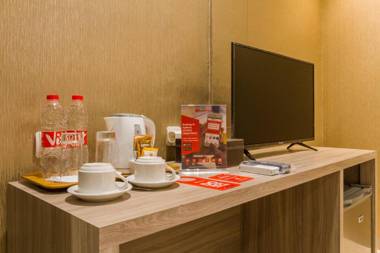 RedDoorz Plus @ Dipatiukur