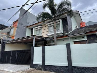 Grand Sofia Family Guesthouse