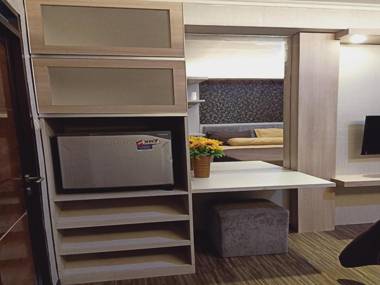 Gateway Pasteur Topaz By Kevin Property B