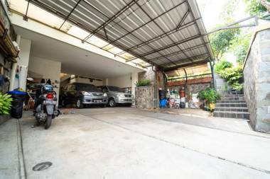 KoolKost near BTC Fashion Mall 2