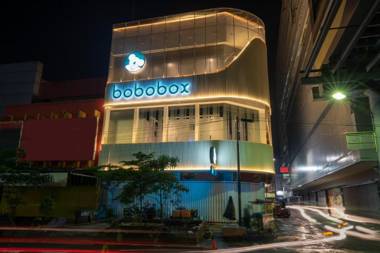 Bobobox Pods Alun Alun