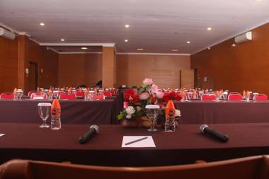 RedDoorz At Hotel Arimbi Dewi Sartika Baru